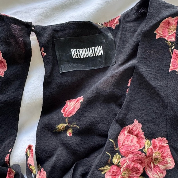 Never worn Reformation dress! - Picture 3 of 4